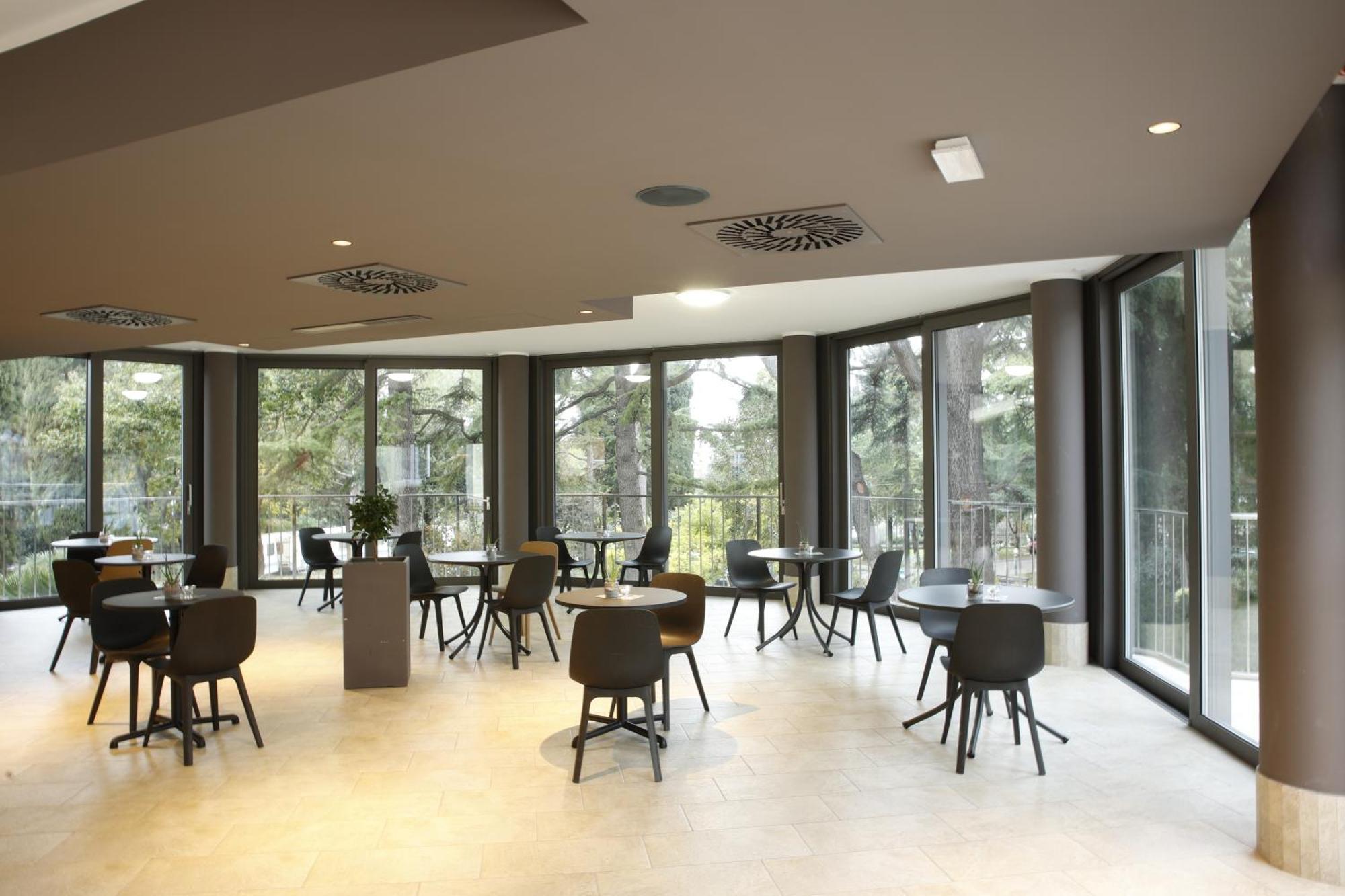 Floramare Health Resort Izola Exterior photo