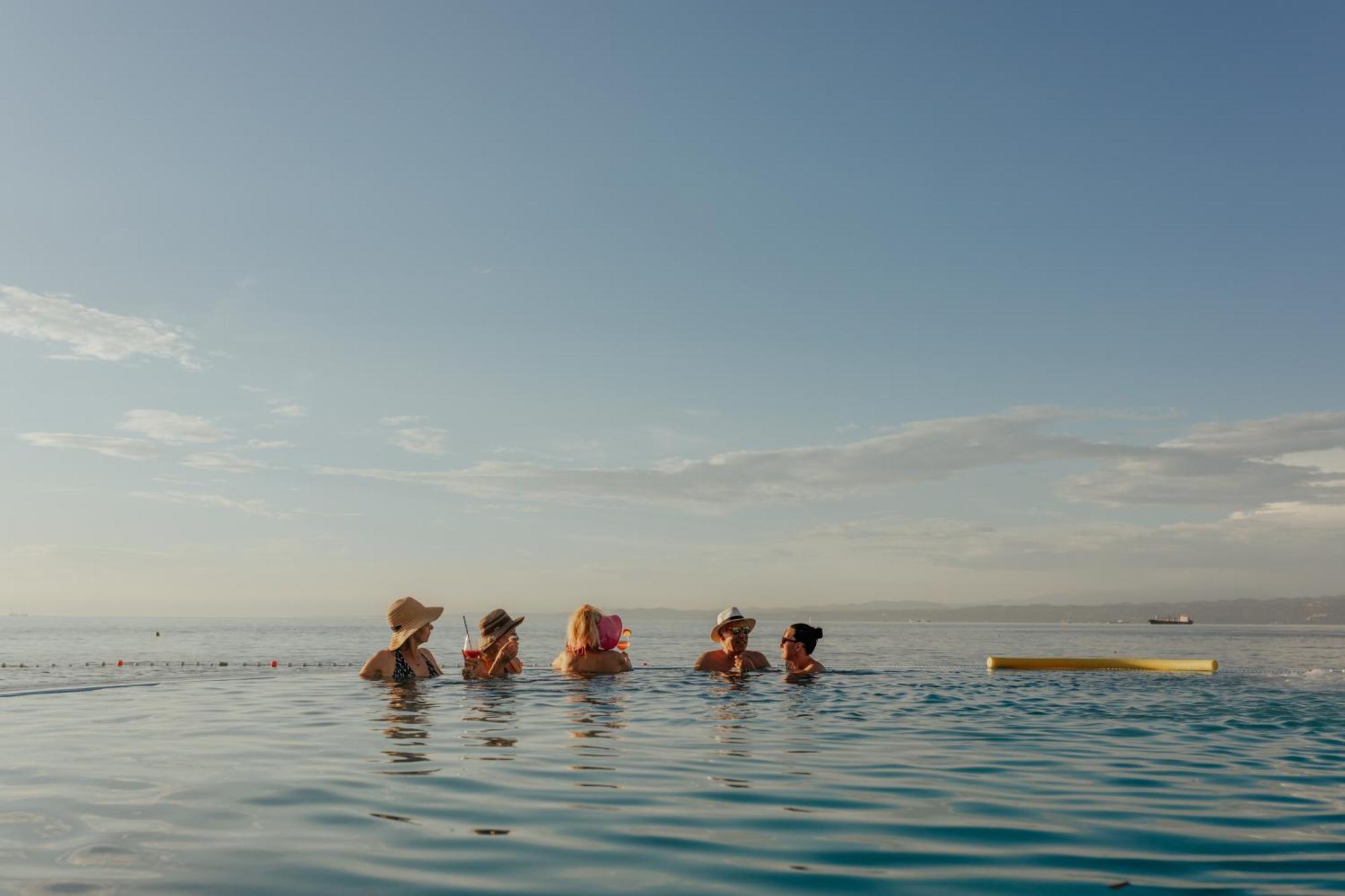 Floramare Health Resort Izola Exterior photo